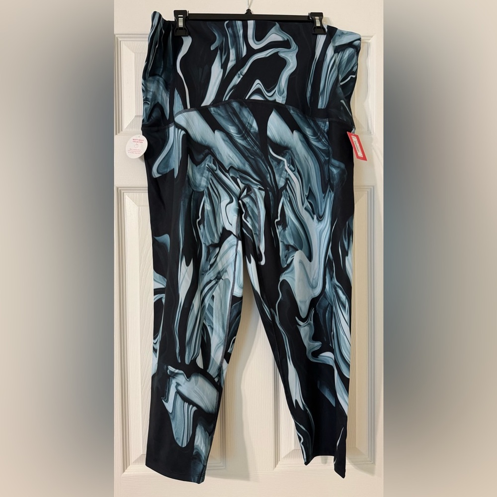 Spanx Booty Boost 7/8 Marble Print Leggings